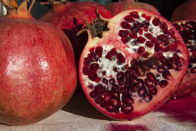 pomegranates in hot, dry climates